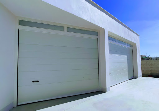 Puertas Automaticas AVANCE AUTOMATISMOS PARA PUERTAS S.L. - Lorca