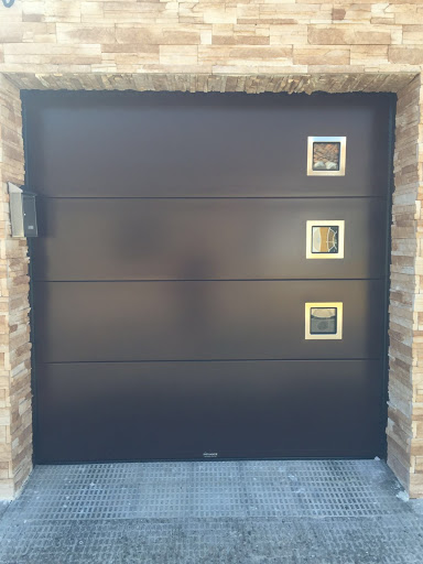 Puertas Automaticas INSTAMATIK Puertas Automáticas y Automatismos